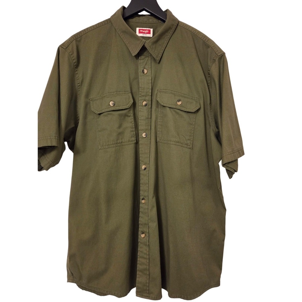 Wrangler EST 1947 Olive Green Short‎ Sleeve Button Down Work Shirt Men